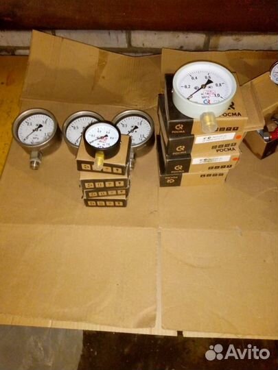 Манометры давления биметаллические термометры