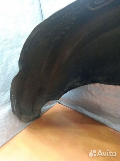 Подкрылок (локер) задний левый Mercedes-Benz