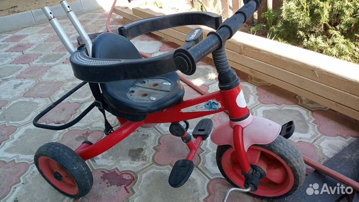 Детский трехколесный велосипед бу