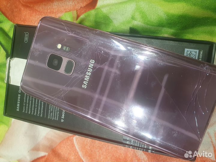 Samsung Galaxy S9, 4/64 ГБ