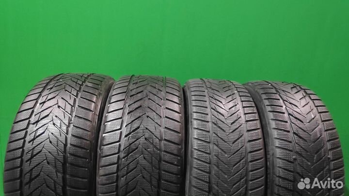 Vredestein Wintrac Xtreme 275/35 R19 100Y