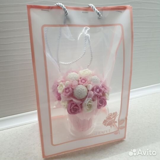 Букет из шоколадных роз в кружке