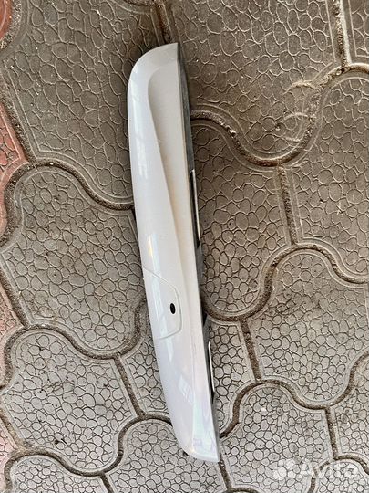 Накладка двери багажника для Nissan Note (E11)