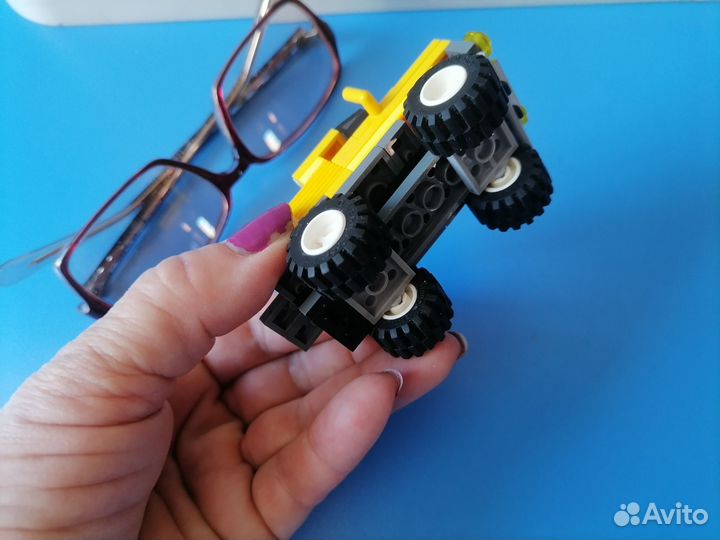 Конструктор lego Мини внедорожник в контейнере