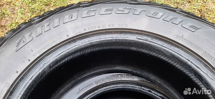 Bridgestone Blizzak DM-V1 265/65 R17