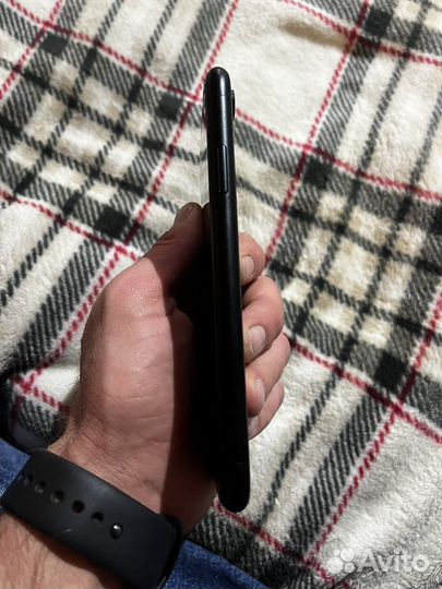 iPhone Xr, 128 ГБ
