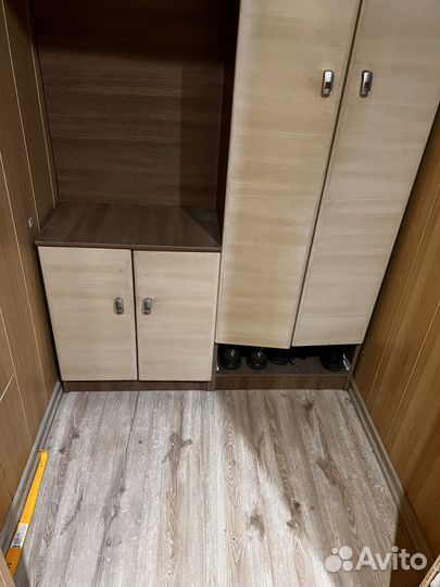 Продам шкаф прихожая бу