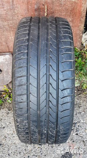 Goodyear EfficientGrip 245/45 R17