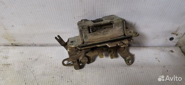 Замок задний правый Daewoo Nexia седан 2003