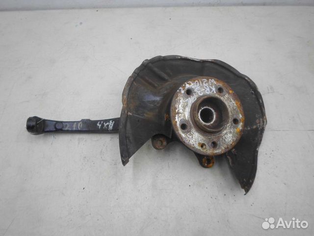 Кулак поворотный левый Mercedes E-klasse W210