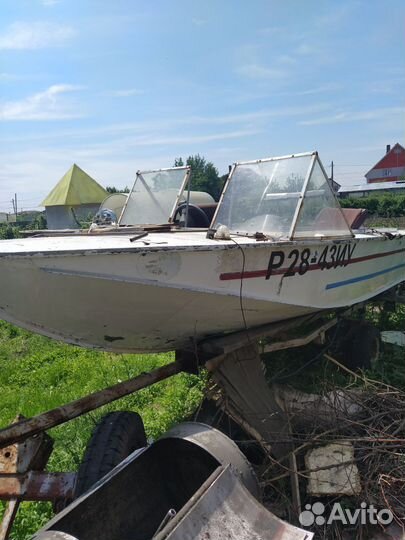 Лодка Днепр с прицепом