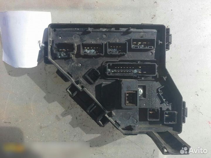 Блок предохранителей Honda Civic 4D 2006-2012