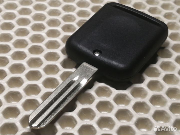 Nissan X-Trail,Micra,Navara,Qashqai чип ключ