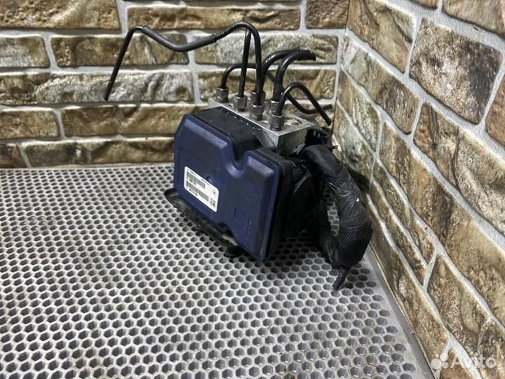 Блок управления тормозами/насос ABS Jeep Grand Che