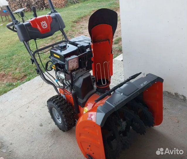 Снегоуборщик Husqvarna ST 327 Витринный 8.6 л.с