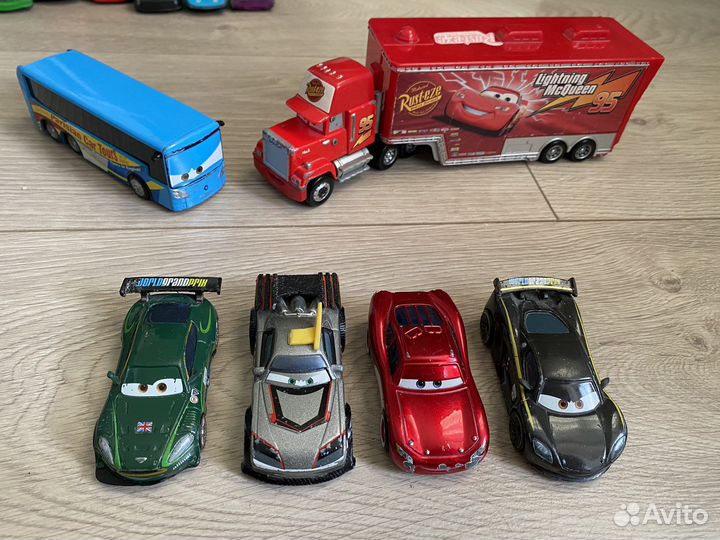 Машинки тачки mattel Маккуин и Мак раритет