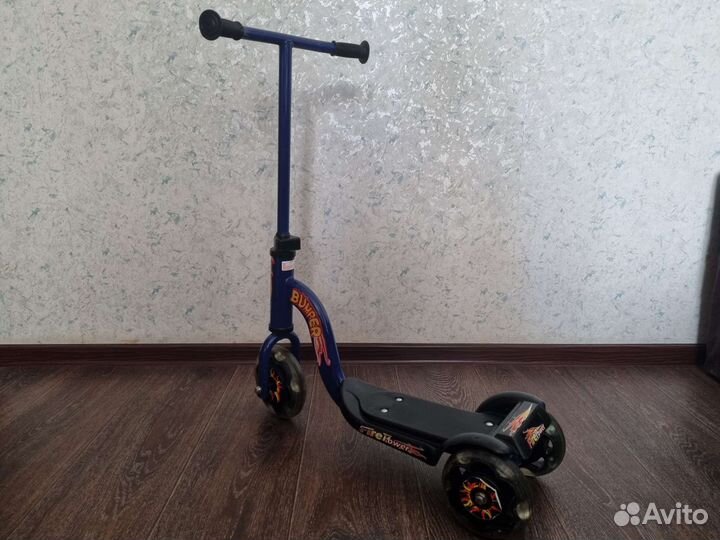 Самокат детский трехколесный бу