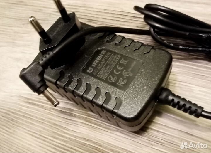 Сетевой адаптер для ноутбука Ирбис: 5В 2.5А - 3А