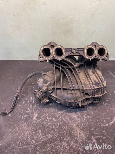 Впускной коллектор ваз 16кл в сборе с дроселем