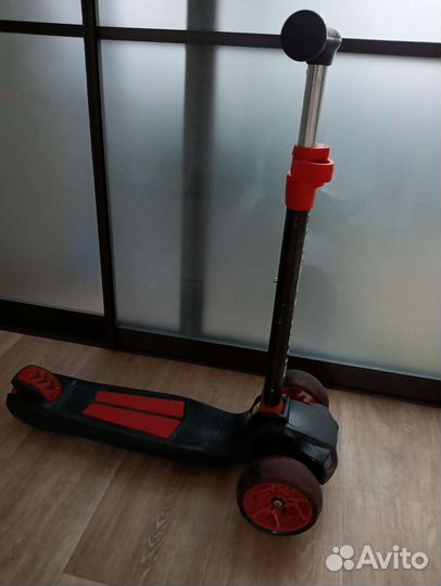 Самокат трехколесный Rush Action