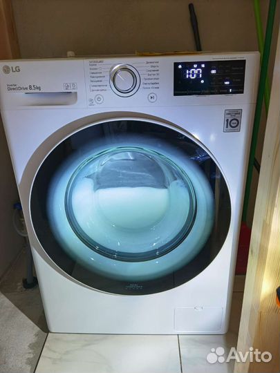 Стиральная машина LG F4V3ES0W 8.5кг 1400об пар