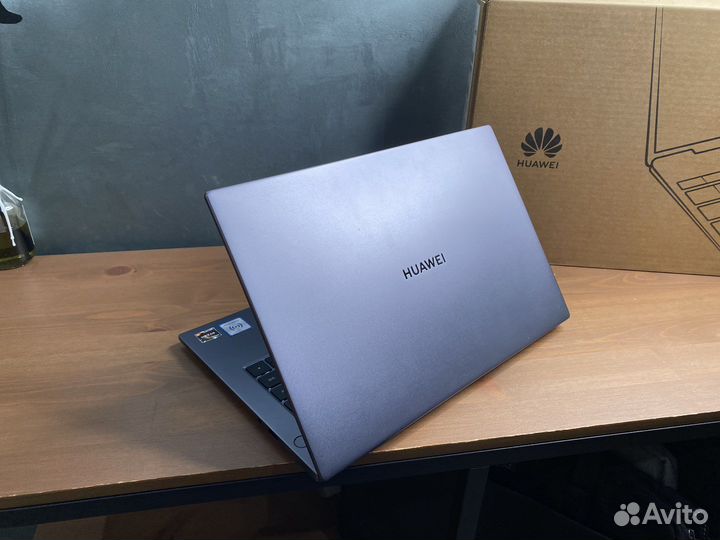 Ультрабук Huawei MateBook D14