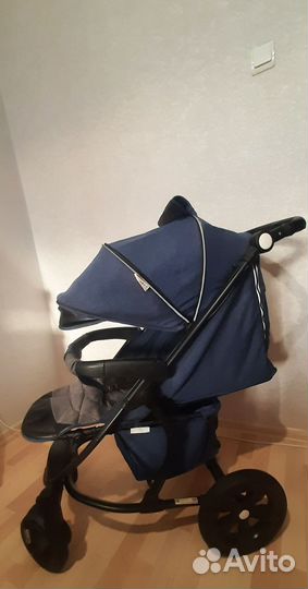 Коляска прогулочная