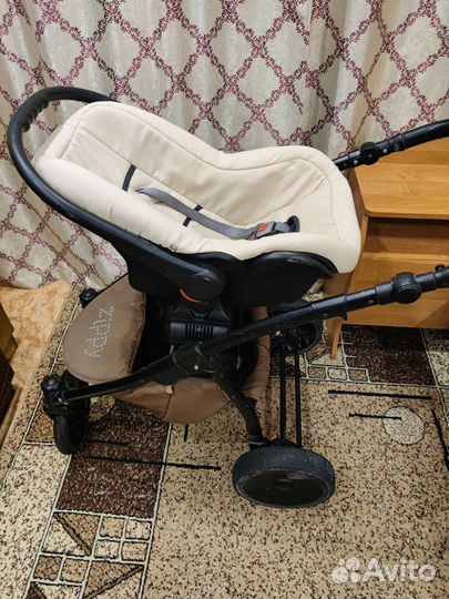 Коляска zippy 3 в 1