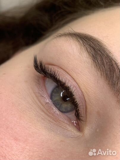 Наращивание ресниц на дому