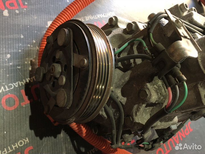 Компрессор кондиционера Honda Civic 4D Hybrid