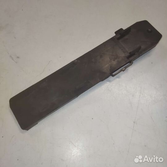 Крышка салонного фильтра VW Tiguan