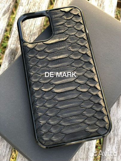 Чехол на телефон из кожи питона