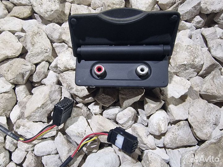 AUX Флюенс Fluence