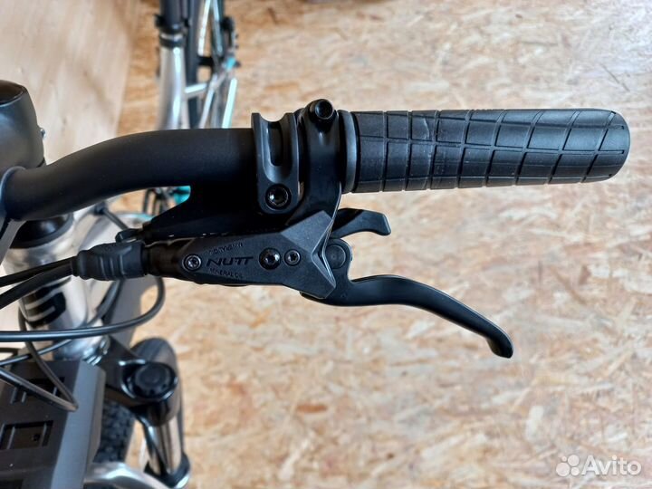 Велосипед горный Stels miss-7100 D 27.5