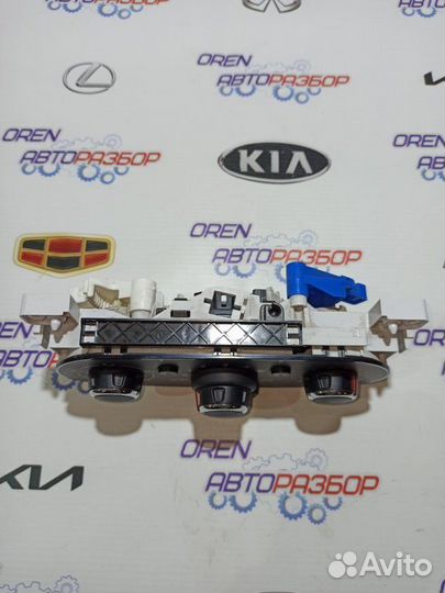 Блок управления климат-контролем Nissan Terrano