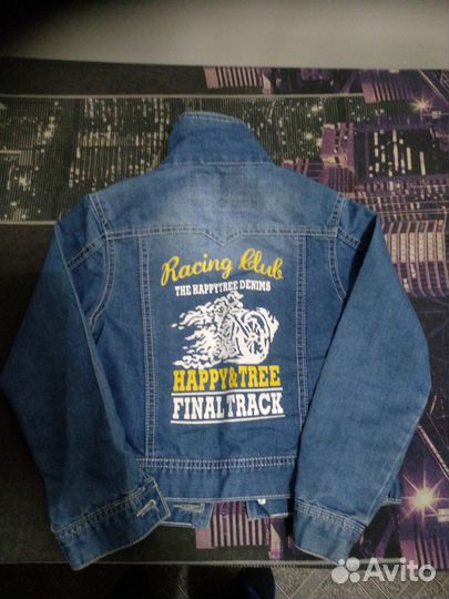 Джинсовая куртка