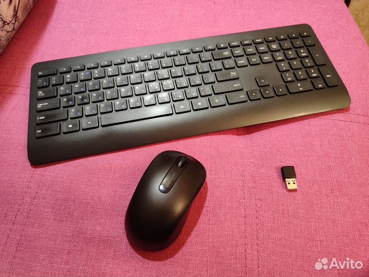 Клавиатура и мышь Microsoft Wireless Desktop 900