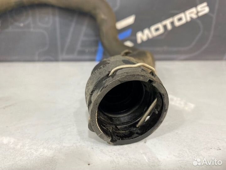 Шланг системы охлаждения Volkswagen Passat Variant