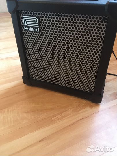 Гитарный комбоусилитель Roland cube 20xl cosm