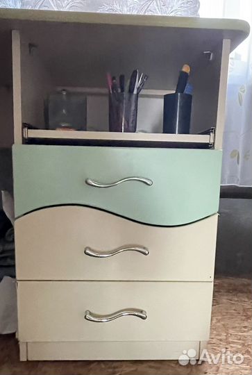 Письменный стол