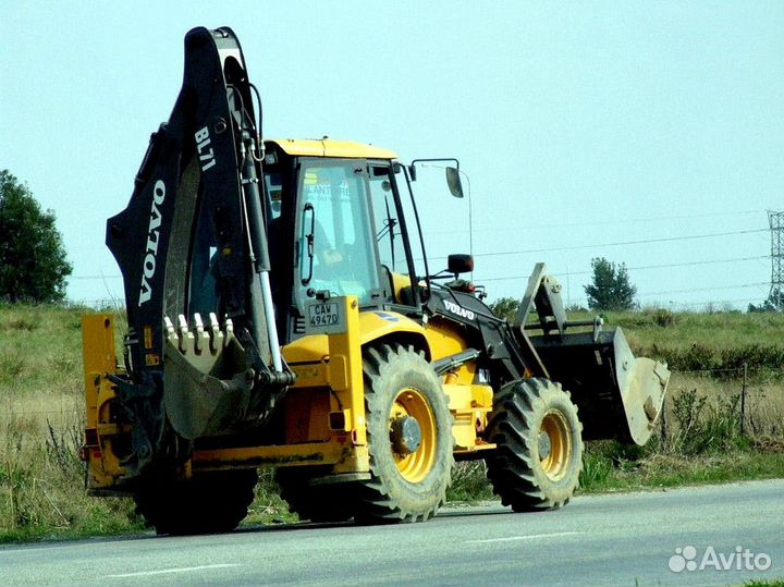 Экскаватор-погрузчик в аренду. Работаем 24/7