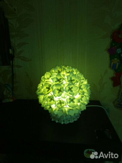 Светильники. Цветы из изолона. Торшеры