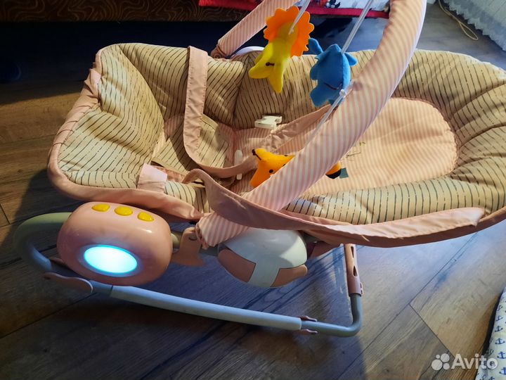 Шезлонг детский