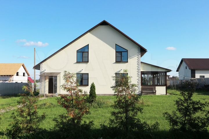 Дом 194 м² на участке 21 сот.