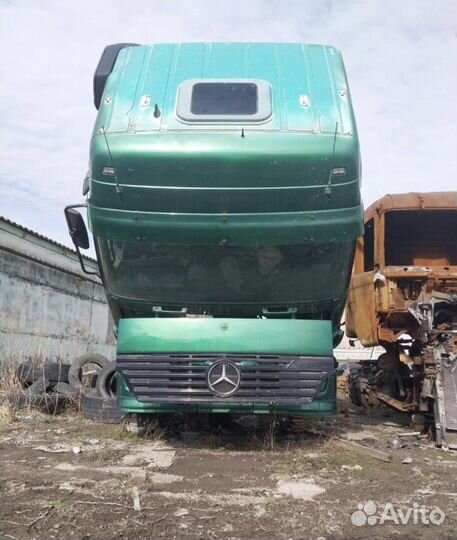 На разбор mercedes actros 1840