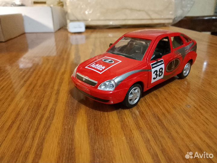 Модель Лада Приора