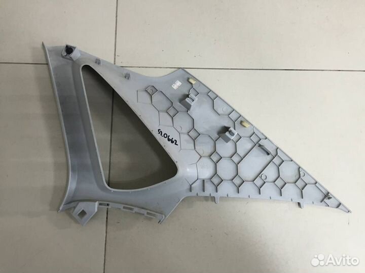 Обшивка стойки Volkswagen Polo Sed RUS 2011