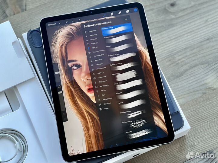 iPad Air 4 256GB + Pencil 2 + Procreate рст