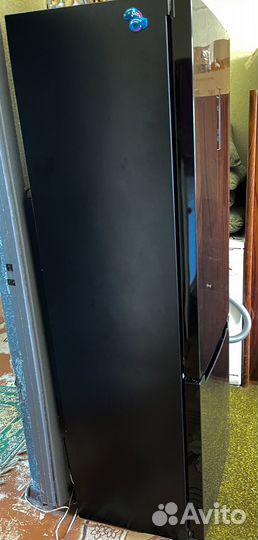 Холодильник Indesit ITS 5200 B