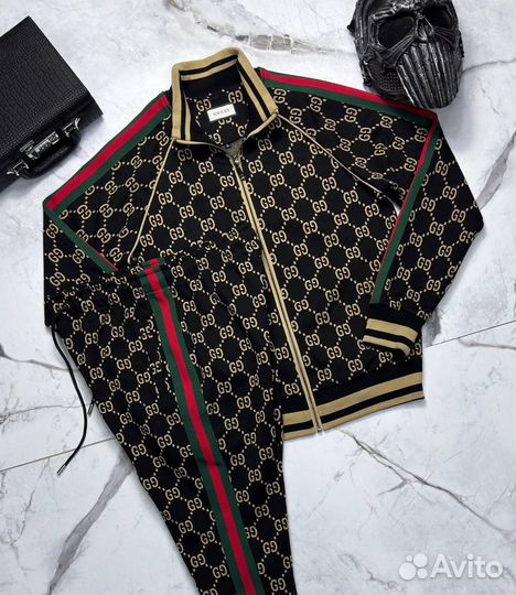 Спортивный костюм мужской Gucci